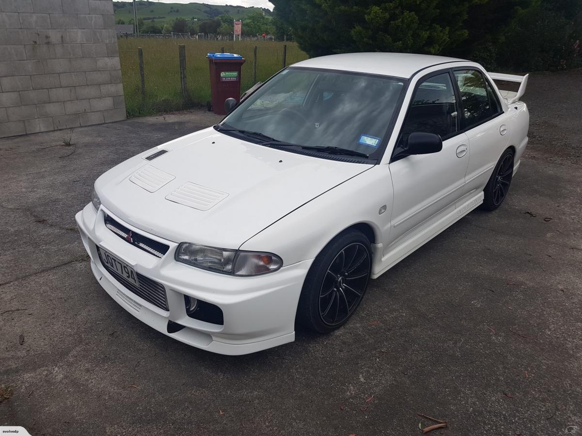 Mitsubishi lancer evolution 1995